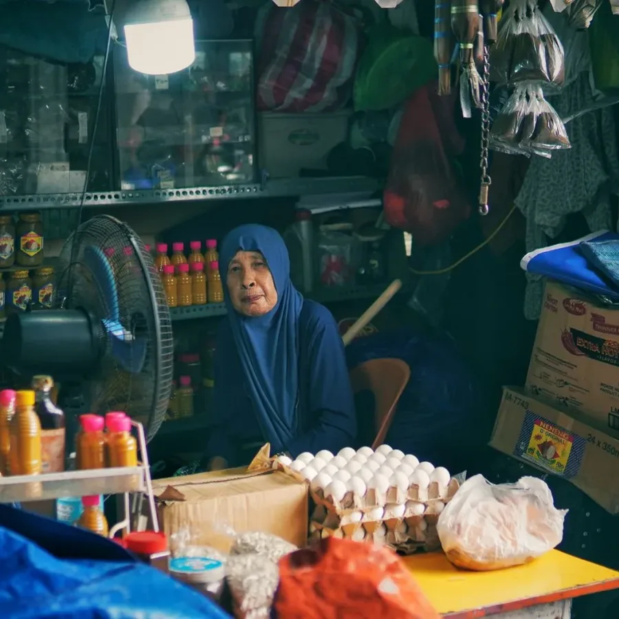 Kệ gạo và mì